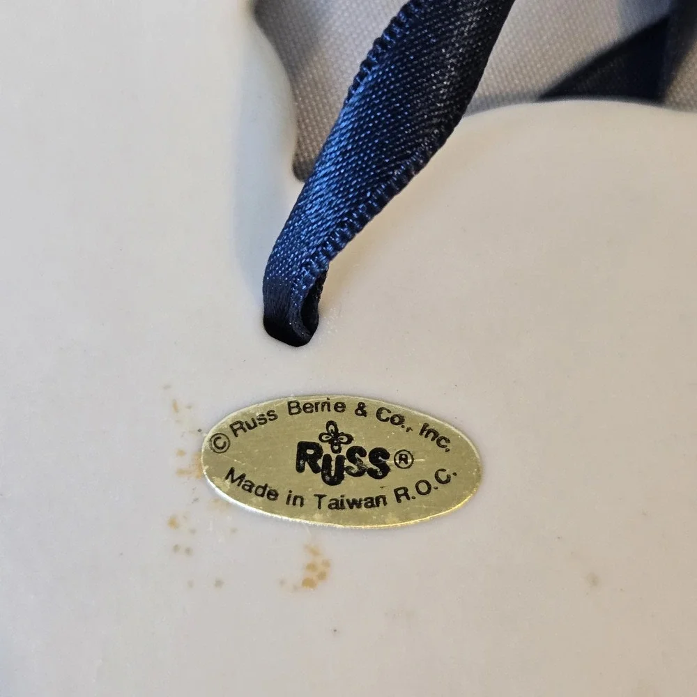 Vtg Russ Berrie Cat Christmas Ornament Blue White Delft Tulips Kitty Ceramic